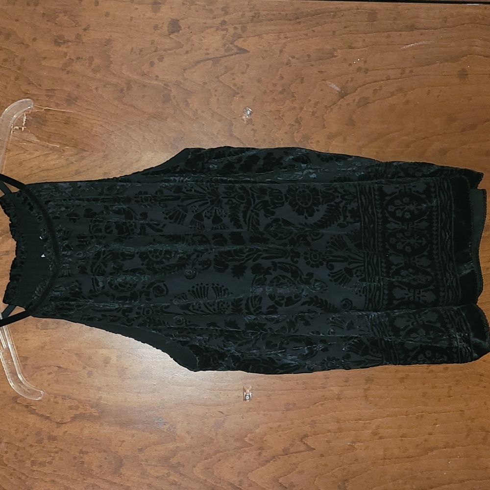 NWT Max Studio Black Velvet patterned top